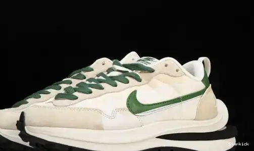 sacai Nike Green Vaporwaffle DD1875-102 White 0622